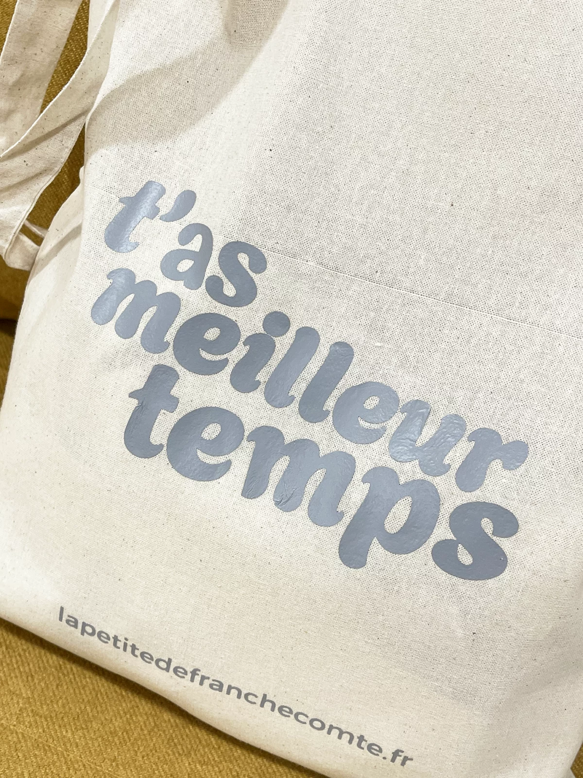 tote-bag-franche-comte-coton-naturel-oeko-tex-expression-tas-meilleur-temps-ecologique-cadeau-original.webp