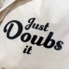 Tote-bag couleur naturel, artisanal en coton naturel certifié Oeko-Tex, fabriqué en Franche-Comté avec expression « Just DOUBS it », sac écologique et original.
